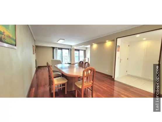 Departamento de 4 ambientes en venta en Centro