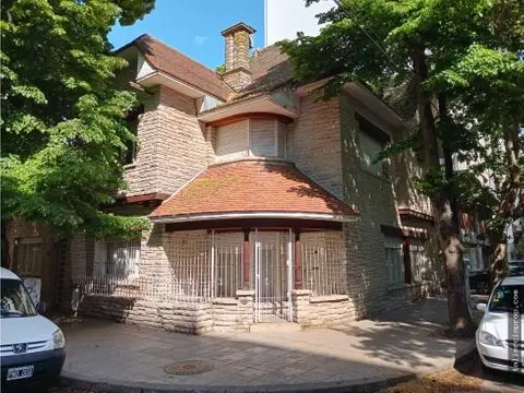 Casa de 7 ambientes en venta en Centro