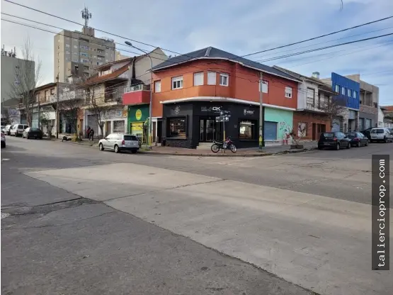 Casa de 3 ambientes en venta en DEL PUERTO