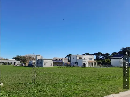 Terreno en venta en Jorge Newbery