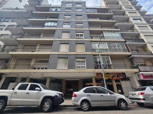 Departamento de 2 ambientes en venta en Centro