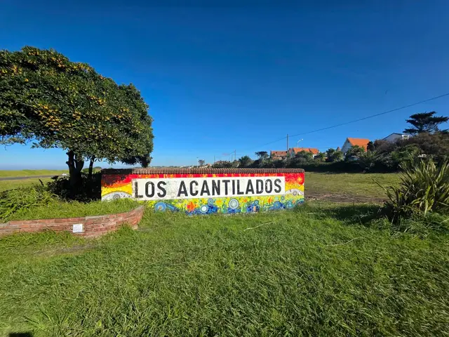Terreno en venta en LOS ACANTILADOS