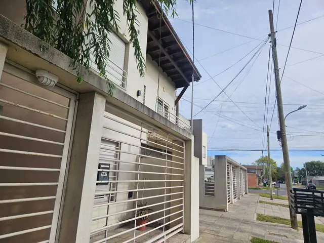 PH de 2 ambientes en venta en VILLA PRIMERA