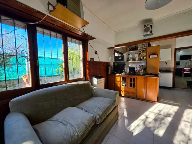 Casa de 3 ambientes en venta en AEROPARQUE