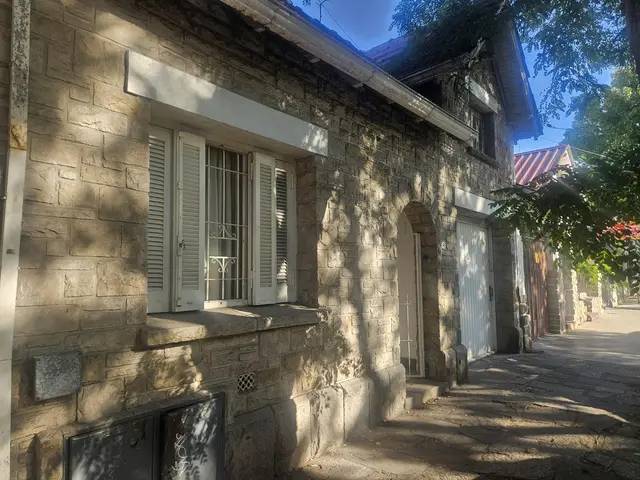 Casa de 4 ambientes en venta en LA PERLA