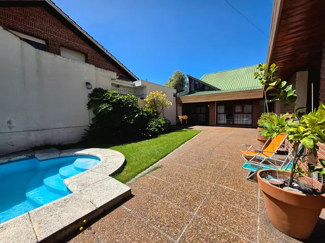 Casa de 5 ambientes en venta en PARQUE LURO