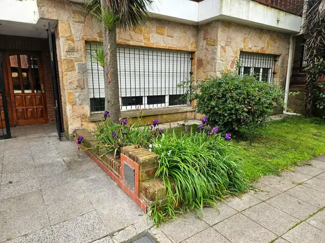 PH de 3 ambientes en alquiler en PARQUE LURO