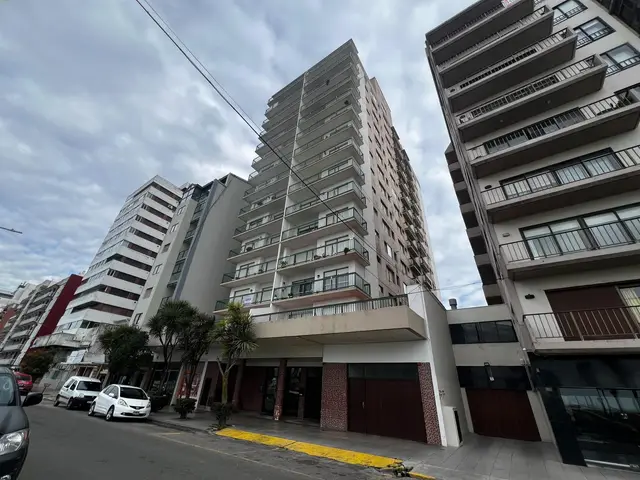 Departamento de 3 ambientes en venta en Centro