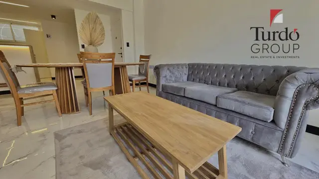 Departamento de 3 ambientes en venta en Plaza Colón