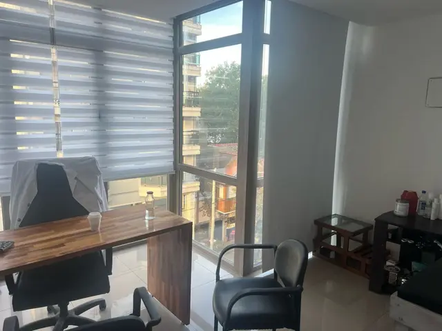 Local de 3 ambientes en venta en PLAZA PERALTA RAMOS