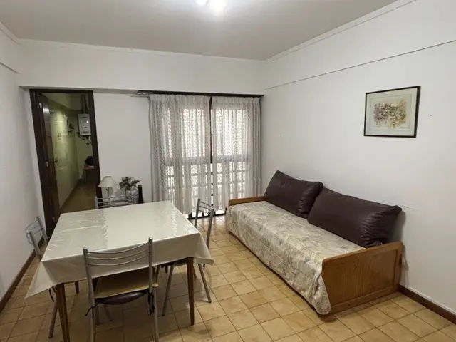 Departamento de 2 ambientes en alquiler en Centro