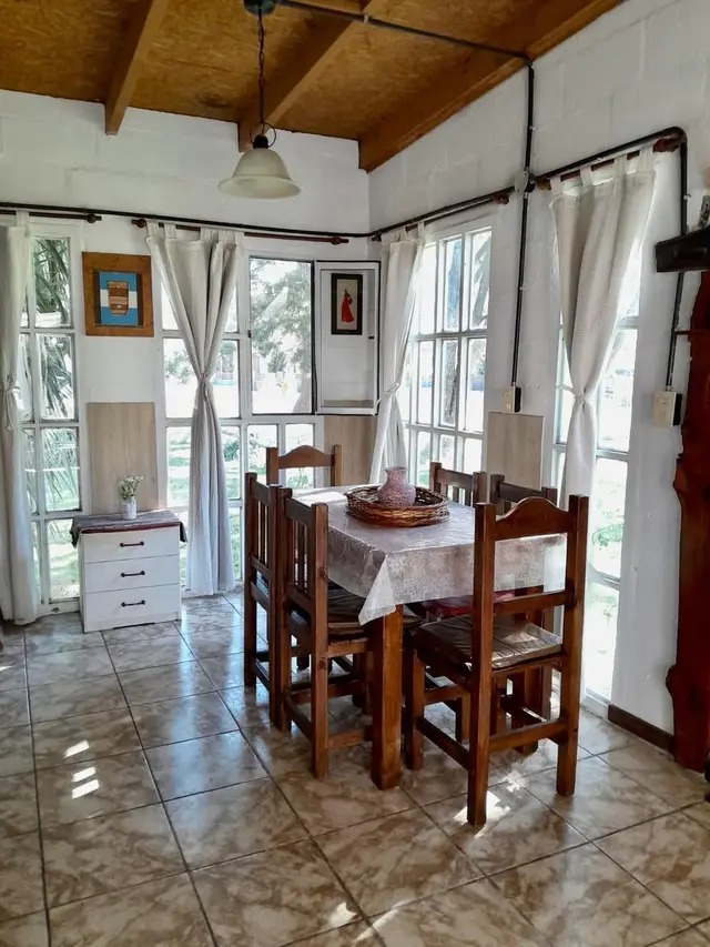 Casa de 4 ambientes en venta en Balneario la Caleta