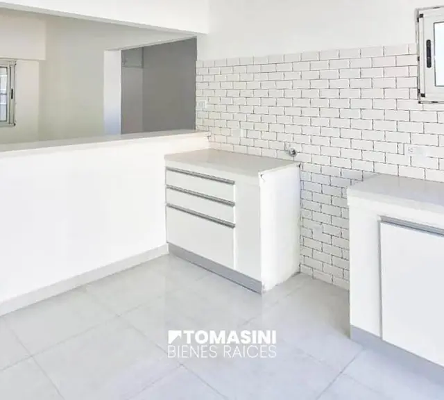 Casa de 4 ambientes en venta en PARQUE LURO