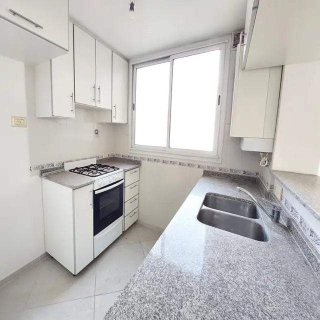 Departamento de 2 ambientes en venta en LA PERLA