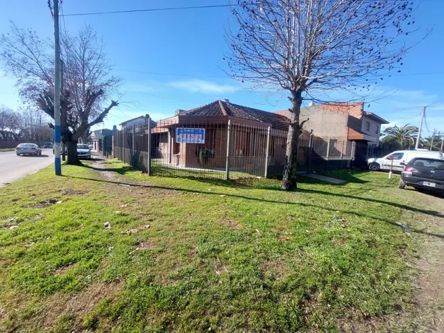 Casa de 4 ambientes en venta en REGIONAL