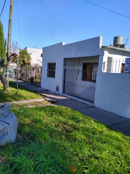 Casa de 3 ambientes en venta en RIVADAVIA BERNARDINO