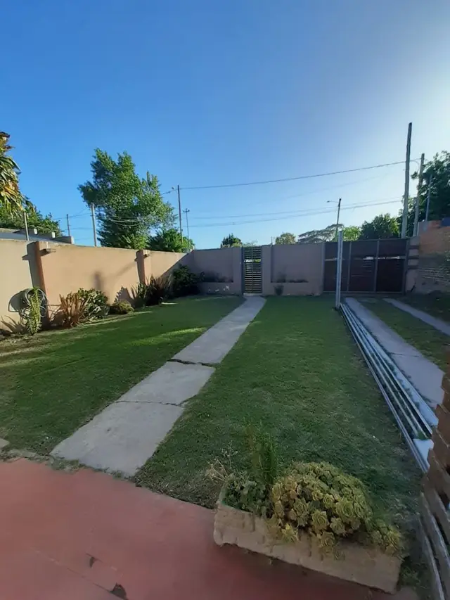 Casa de 3 ambientes en venta en CAMINO A NECOCHEA