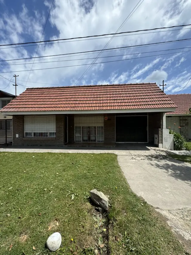 Casa de 3 ambientes en venta en LOPEZ DE GOMARA