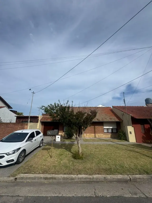 Casa de 3 ambientes en venta en LOS PINARES