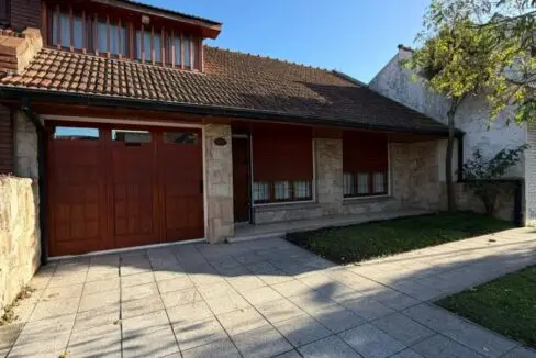 Casa de 4 ambientes en venta en RIVADAVIA BERNARDINO