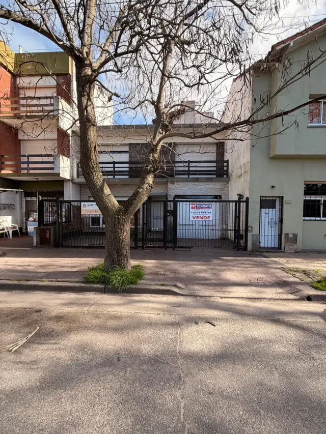 Casa de 5 ambientes en venta en NUEVA POMPEYA