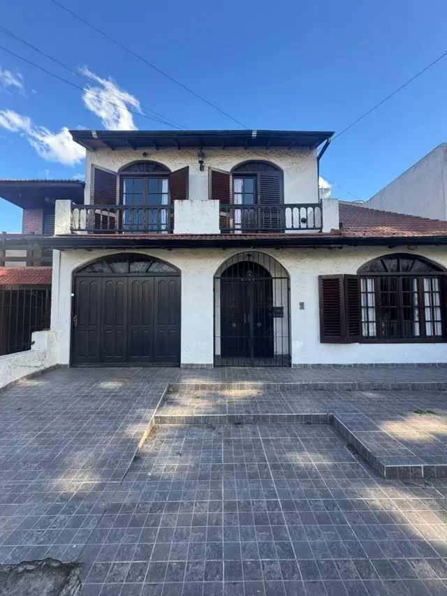 Casa de 5 ambientes en venta en PARQUE LURO