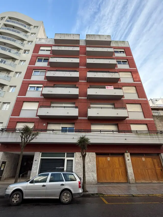 Departamento de 5 ambientes en venta en LA PERLA