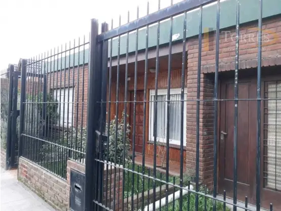 Casa de 2 ambientes en venta en AMEGHINO FLORENTINO