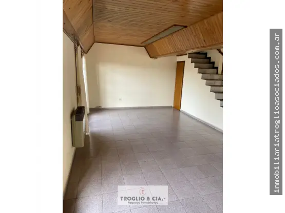 Casa de 3 ambientes en venta en ESTACION NORTE