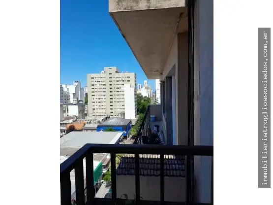 Departamento de 2 ambientes en venta en Centro