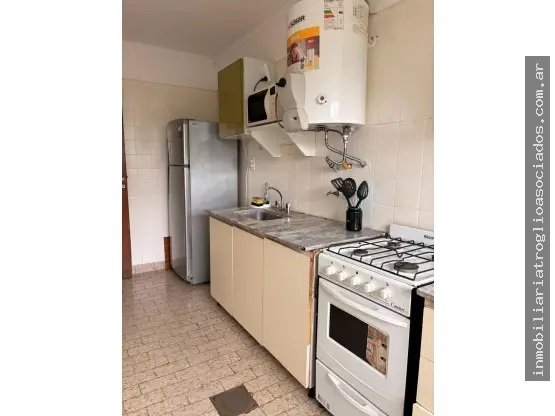 Departamento de 3 ambientes en venta en CONSTITUCION