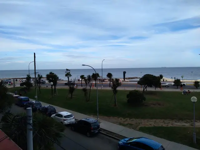 Departamento de 4 ambientes en venta en LA PERLA