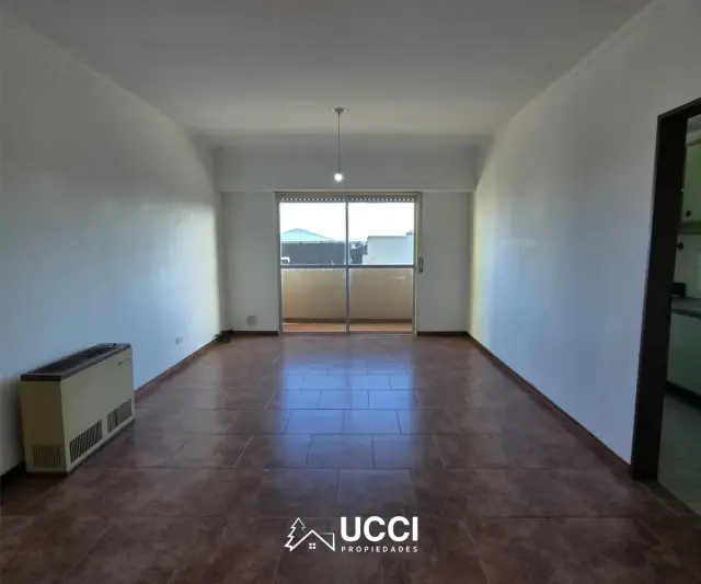Departamento de 3 ambientes en venta en LAS AVENIDAS