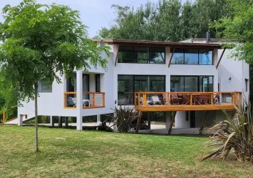 Casa de 5 ambientes en alquiler en Mar del Plata