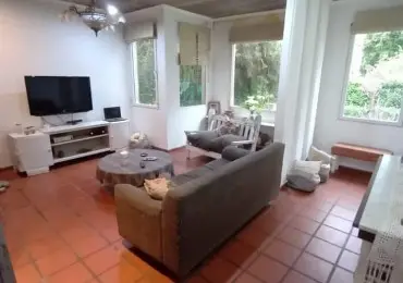 Casa de 5 ambientes en alquiler en BOSQUE PERALTA RAMOS