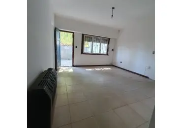 Casa de 3 ambientes en venta en LOPEZ DE GOMARA