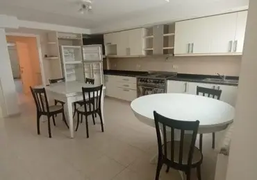 Casa de 5 ambientes en venta en PRIMERA JUNTA