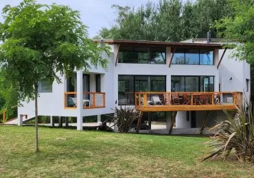 Casa de 5 ambientes en venta en Mar del Plata