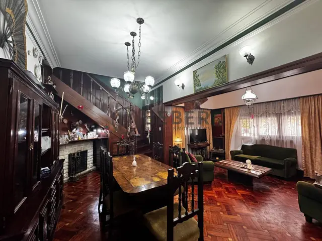 Casa de 5 ambientes en venta en PRIMERA JUNTA