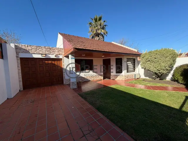 Casa de 4 ambientes en venta en ZACAGNINI JOSE MANUEL