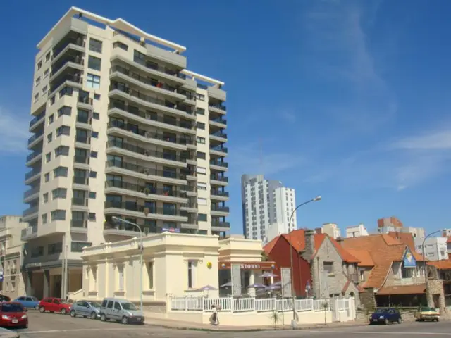 Departamento de 3 ambientes en venta en LA PERLA