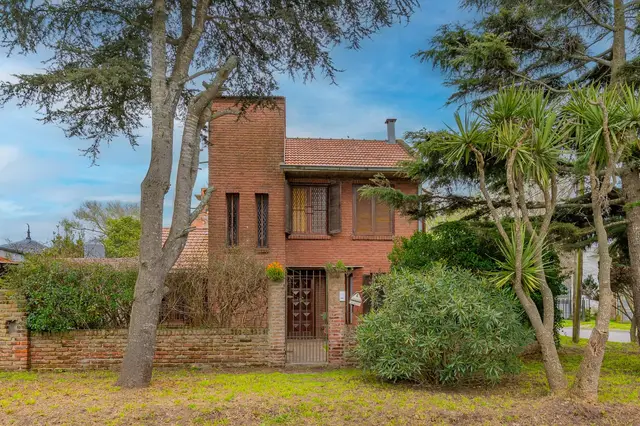 Casa de 4 ambientes en venta en ZACAGNINI JOSE MANUEL
