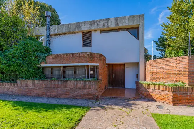 Casa de 5 ambientes en venta en Don Bosco