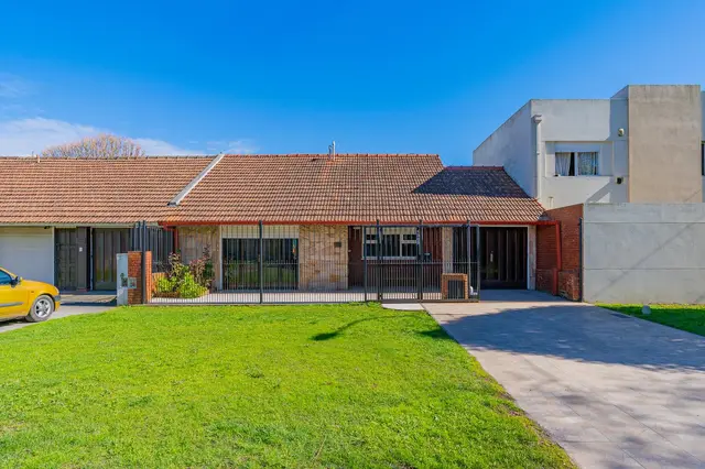 Casa de 3 ambientes en venta en Constitución