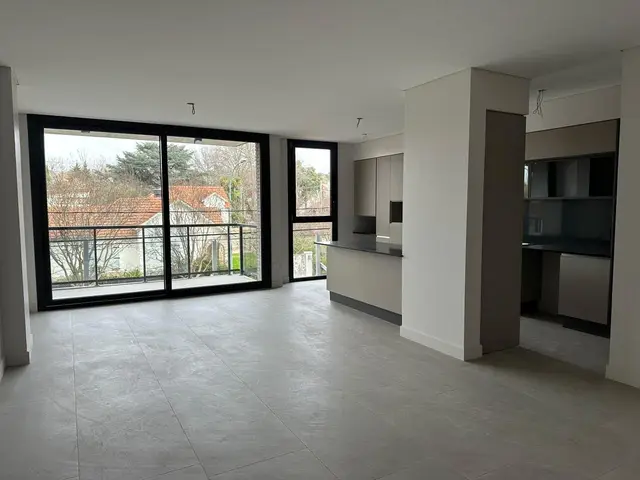 Departamento de 3 ambientes en venta en LOS TRONCOS