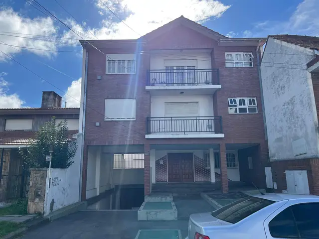 Departamento de 3 ambientes en venta en VILLA PRIMERA