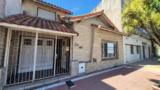 Casa de 4 ambientes en venta en PLAZA PERALTA RAMOS