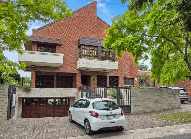 Casa de 6 ambientes en venta en PLAYA GRANDE