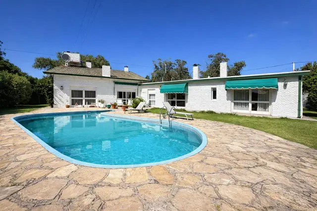 Casa de 4 ambientes en venta en PERALTA RAMOS OESTE