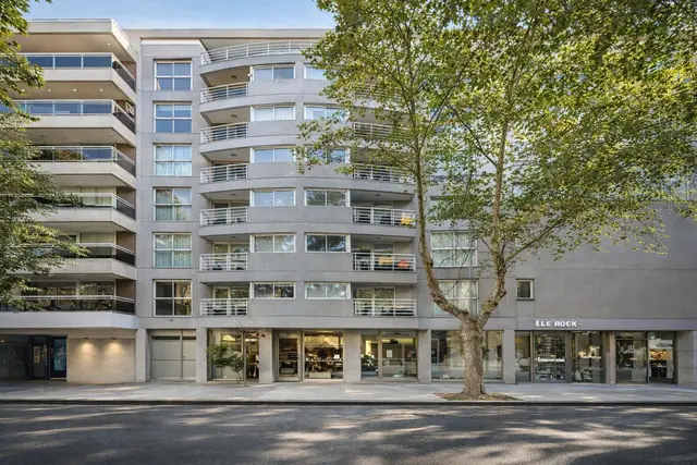 Departamento de 3 ambientes en venta en LA PERLA